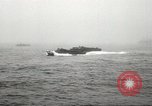 Standbild Landing Ship Tank Aleutian Islands Alaska USA, 1943, aus Sekunde 11 historischem Filmmaterial Videoclip 65675058460