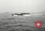 Standbild Landing Ship Tank Aleutian Islands Alaska USA, 1943, aus Sekunde 12 historischem Filmmaterial Videoclip 65675058460