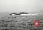 Standbild Landing Ship Tank Aleutian Islands Alaska USA, 1943, aus Sekunde 13 historischem Filmmaterial Videoclip 65675058460