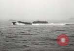 Standbild Landing Ship Tank Aleutian Islands Alaska USA, 1943, aus Sekunde 14 historischem Filmmaterial Videoclip 65675058460