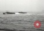 Standbild Landing Ship Tank Aleutian Islands Alaska USA, 1943, aus Sekunde 16 historischem Filmmaterial Videoclip 65675058460