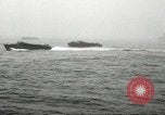 Standbild Landing Ship Tank Aleutian Islands Alaska USA, 1943, aus Sekunde 17 historischem Filmmaterial Videoclip 65675058460