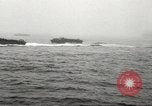 Standbild Landing Ship Tank Aleutian Islands Alaska USA, 1943, aus Sekunde 19 historischem Filmmaterial Videoclip 65675058460