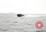 Standbild Landing Ship Tank Aleutian Islands Alaska USA, 1943, aus Sekunde 20 historischem Filmmaterial Videoclip 65675058460