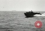 Standbild Landing Ship Tank Aleutian Islands Alaska USA, 1943, aus Sekunde 30 historischem Filmmaterial Videoclip 65675058460