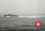 Standbild Landing Ship Tank Aleutian Islands Alaska USA, 1943, aus Sekunde 52 historischem Filmmaterial Videoclip 65675058460