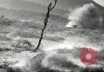 Standbild amerikanische Infanterie Pacific Theater, 1943, aus Sekunde 20 historischem Filmmaterial Videoclip 65675058464