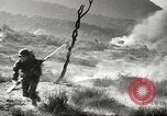 Standbild amerikanische Infanterie Pacific Theater, 1943, aus Sekunde 22 historischem Filmmaterial Videoclip 65675058464