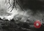 Standbild amerikanische Infanterie Pacific Theater, 1943, aus Sekunde 58 historischem Filmmaterial Videoclip 65675058464