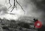 Standbild amerikanische Infanterie Pacific Theater, 1943, aus Sekunde 59 historischem Filmmaterial Videoclip 65675058464