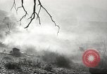 Standbild amerikanische Infanterie Pacific Theater, 1943, aus Sekunde 62 historischem Filmmaterial Videoclip 65675058464