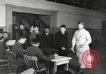 Standbild amerikanischen Rekruten Zweiten Weltkrieg United States USA, 1943, aus Sekunde 7 historischem Filmmaterial Videoclip 65675058466