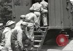 Immagine di Army Quartermaster furgoni United States USA, 1943, secondo 13 filmato di repertorio 65675058467