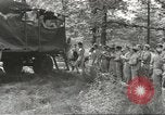 Immagine di Army Quartermaster furgoni United States USA, 1943, secondo 38 filmato di repertorio 65675058467