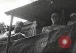 Immagine di Army Quartermaster furgoni United States USA, 1943, secondo 45 filmato di repertorio 65675058467