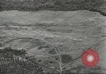 Standbild zerstörten Flugzeuge Salomonen, 1942, aus Sekunde 7 historischem Filmmaterial Videoclip 65675058471