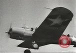 Standbild zerstörten Flugzeuge Salomonen, 1942, aus Sekunde 27 historischem Filmmaterial Videoclip 65675058471