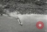 Standbild zerstörten Flugzeuge Salomonen, 1942, aus Sekunde 32 historischem Filmmaterial Videoclip 65675058471