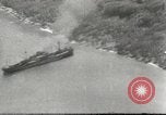 Standbild zerstörten Flugzeuge Salomonen, 1942, aus Sekunde 39 historischem Filmmaterial Videoclip 65675058471