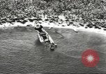 Standbild zerstörten Flugzeuge Salomonen, 1942, aus Sekunde 47 historischem Filmmaterial Videoclip 65675058471