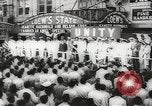 Standbild Houston Freiwilliger nehmen Eid Zweiten Weltkrieg Houston Texas USA, 1943, aus Sekunde 33 historischem Filmmaterial Videoclip 65675058479