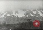 Standbild amerikanische Truppen Aleutian Islands Alaska USA, 1943, aus Sekunde 25 historischem Filmmaterial Videoclip 65675058481