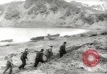 Standbild amerikanische Truppen Aleutian Islands Alaska USA, 1943, aus Sekunde 40 historischem Filmmaterial Videoclip 65675058481