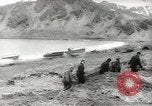 Standbild amerikanische Truppen Aleutian Islands Alaska USA, 1943, aus Sekunde 42 historischem Filmmaterial Videoclip 65675058481