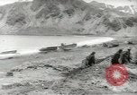Standbild amerikanische Truppen Aleutian Islands Alaska USA, 1943, aus Sekunde 43 historischem Filmmaterial Videoclip 65675058481