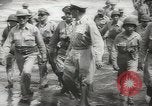 Standbild Allgemeine Mac Arthur Pacific Theater, 1944, aus Sekunde 40 historischem Filmmaterial Videoclip 65675058484