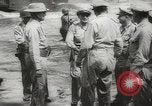 Standbild Allgemeine Mac Arthur Pacific Theater, 1944, aus Sekunde 45 historischem Filmmaterial Videoclip 65675058484