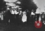 Standbild Gruppe auf ein Eis sozialen in den USA United States USA, 1916, aus Sekunde 27 historischem Filmmaterial Videoclip 65675058509