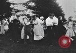 Standbild Gruppe auf ein Eis sozialen in den USA United States USA, 1916, aus Sekunde 31 historischem Filmmaterial Videoclip 65675058509