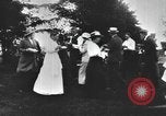 Standbild Gruppe auf ein Eis sozialen in den USA United States USA, 1916, aus Sekunde 43 historischem Filmmaterial Videoclip 65675058509