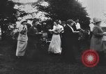Standbild Gruppe auf ein Eis sozialen in den USA United States USA, 1916, aus Sekunde 46 historischem Filmmaterial Videoclip 65675058509