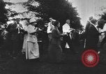 Standbild Gruppe auf ein Eis sozialen in den USA United States USA, 1916, aus Sekunde 47 historischem Filmmaterial Videoclip 65675058509
