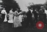 Standbild Gruppe auf ein Eis sozialen in den USA United States USA, 1916, aus Sekunde 51 historischem Filmmaterial Videoclip 65675058509