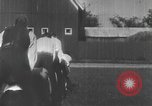 Standbild Gruppe auf ein Eis sozialen in den USA United States USA, 1916, aus Sekunde 62 historischem Filmmaterial Videoclip 65675058509