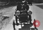 Standbild einen offenen Lkw beladen mit Schweinen Laufwerke auf den Markt in den USA United States USA, 1916, aus Sekunde 6 historischem Filmmaterial Videoclip 65675058510