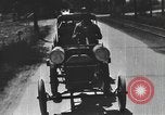 Standbild einen offenen Lkw beladen mit Schweinen Laufwerke auf den Markt in den USA United States USA, 1916, aus Sekunde 13 historischem Filmmaterial Videoclip 65675058510