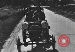 Standbild einen offenen Lkw beladen mit Schweinen Laufwerke auf den Markt in den USA United States USA, 1916, aus Sekunde 16 historischem Filmmaterial Videoclip 65675058510