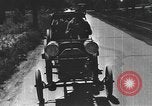 Standbild einen offenen Lkw beladen mit Schweinen Laufwerke auf den Markt in den USA United States USA, 1916, aus Sekunde 21 historischem Filmmaterial Videoclip 65675058510