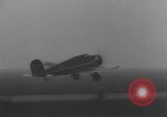 Standbild Frau Fliegerin Laura Ingalls Nonstop Rekord Tacoma Washington USA, 1935, aus Sekunde 13 historischem Filmmaterial Videoclip 65675058524