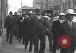 Standbild Frau Fliegerin Laura Ingalls Nonstop Rekord Tacoma Washington USA, 1935, aus Sekunde 27 historischem Filmmaterial Videoclip 65675058524