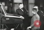 Immagine di Previsioni meteo United States USA, 1931, secondo 32 filmato di repertorio 65675058563