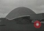 Image space age vêtements Allemagne, 1967, de la seconde 4 séquences d'archives historiques vidéo 65675058594