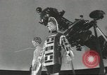 Image space age vêtements Allemagne, 1967, de la seconde 33 séquences d'archives historiques vidéo 65675058594