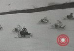 Standbild ski Handys Montreal Quebec Kanada, 1967, aus Sekunde 10 historischem Filmmaterial Videoclip 65675058598
