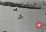 Standbild ski Handys Montreal Quebec Kanada, 1967, aus Sekunde 15 historischem Filmmaterial Videoclip 65675058598