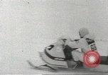Standbild ski Handys Montreal Quebec Kanada, 1967, aus Sekunde 31 historischem Filmmaterial Videoclip 65675058598